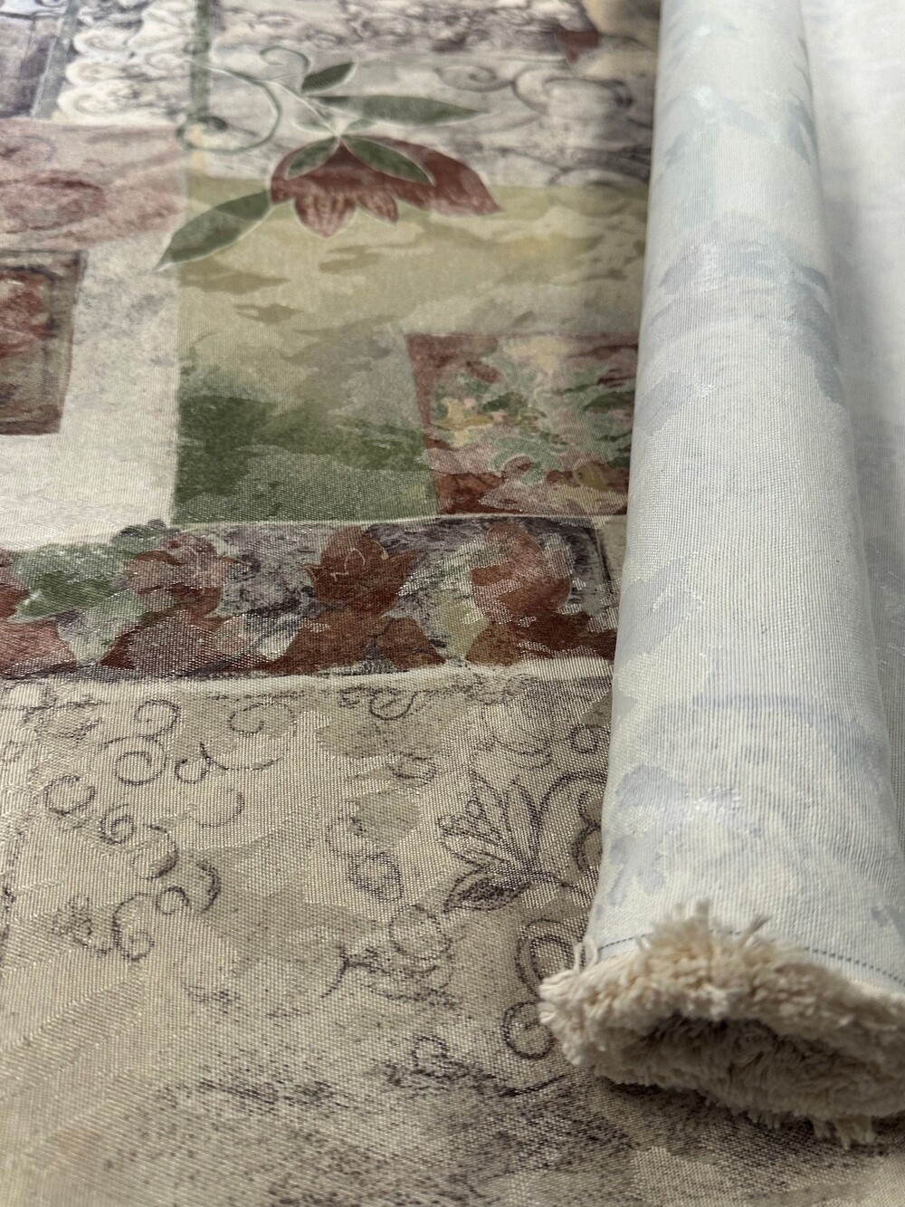 Upholstery Drapery Floral Pattern Cotton 54" Fabric